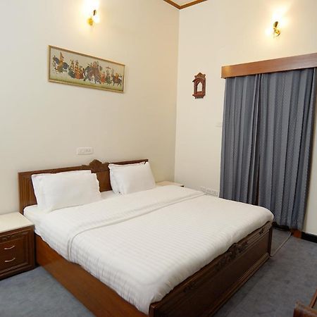 The Edgeworth Bed & Breakfast Shimla Exterior foto