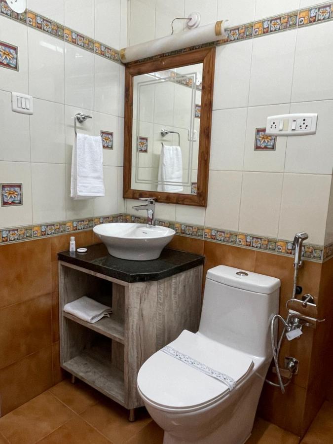 The Edgeworth Bed & Breakfast Shimla Exterior foto