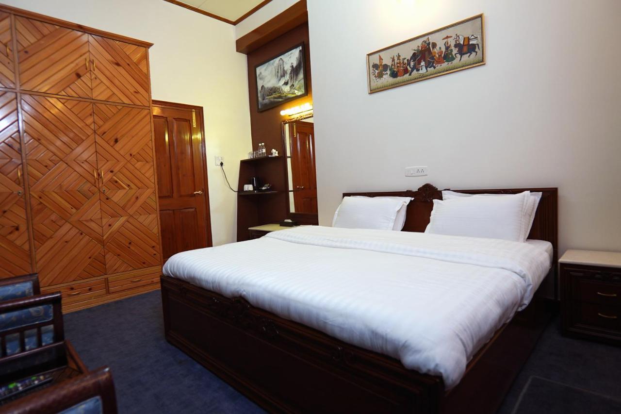 The Edgeworth Bed & Breakfast Shimla Exterior foto